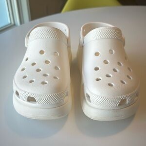 FREE JIBBITZ!

CROCS Classic Crush Platform Clog White, Women’s Size 6